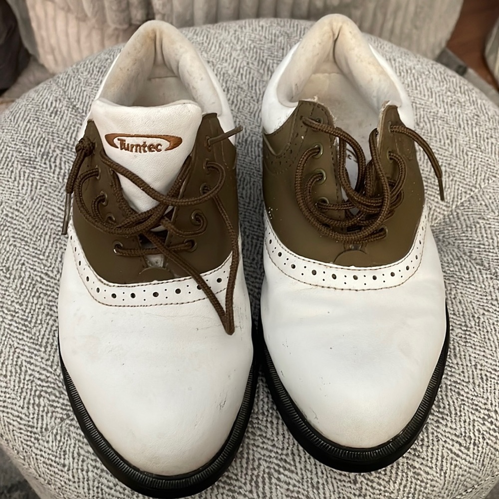 Turntec golf shoes, size 8.5 **(fits like a 7.5)
